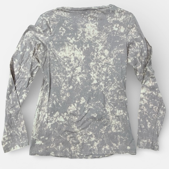 Cowgirl Hardware Women’s XL Long Sleeve Rhinestone Revolver Graphic Shirt - Picture 2 of 5